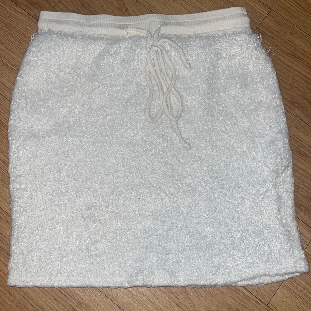 MINI SKIRT